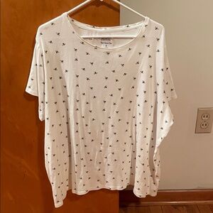 Croft & Barrow White Tee with Black Accents